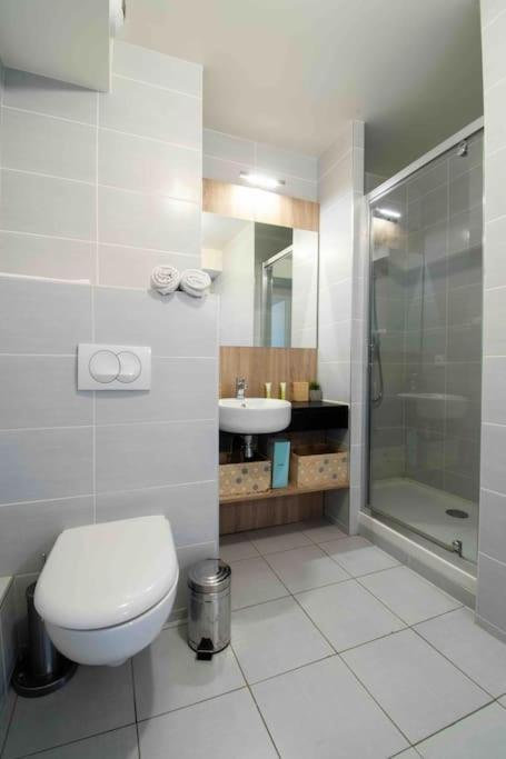 Le Tony Garnier Check In H24 Wifi Apartment ลียง ภายนอก รูปภาพ